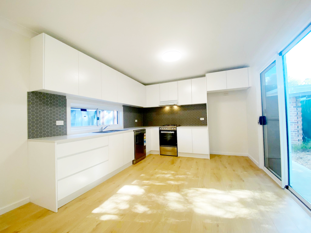 JDS Construction & Design - Sliding windows and slidings doors in granny flat installed by Olsen Security